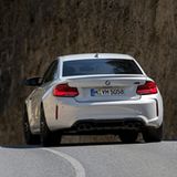 Das Fahrwerk ist straff