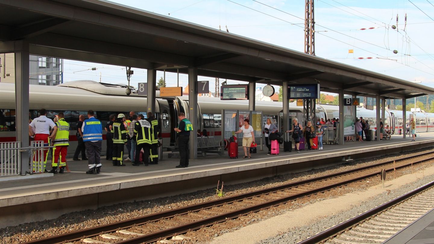 ICE Aschaffenburg -Großeinsatz - Petrischale