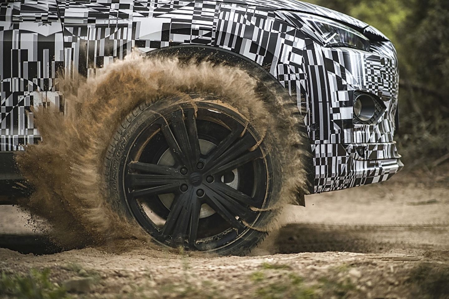 Der Seat Tarraco schlägt sich auch im Gelände gut
