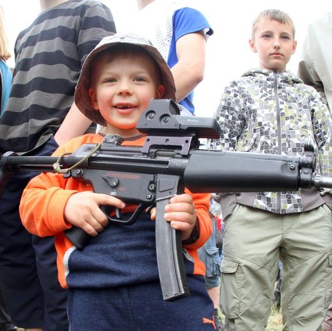 Lockere Waffengesetze: In den USA dürfen Jugendliche kein Bier trinken, aber Waffen kaufen
