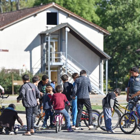 Kurze Wegen sollen in den sogenannten Ankerzentren in Bayern die Asylverfahren beschleunigen