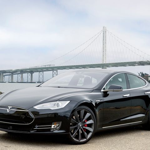 Ein wichtiges Feature beim T90D ist die lebenslange und kostenfreie Aufladung im Supercharger-Netz.