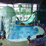 Platz 4: H2O Aquapark, Rostow am Don, Russland  Dieser bunte Indoor-Park bietet diverse Attraktionen in futuristischem Ambiente und eine Wasserrutsche, die 18 Meter über dem Boden beginnt.  Infos: http://h2opark.ru
