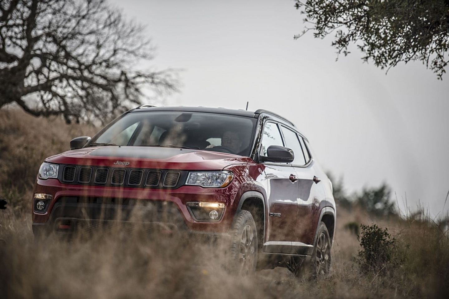 Das Design des Jeep Compass orientiert sich an dem Des Grand Cherokee