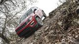 Die Trailhawk-Version des Jeep Compass schlägt sich traditionell im Gelände gut