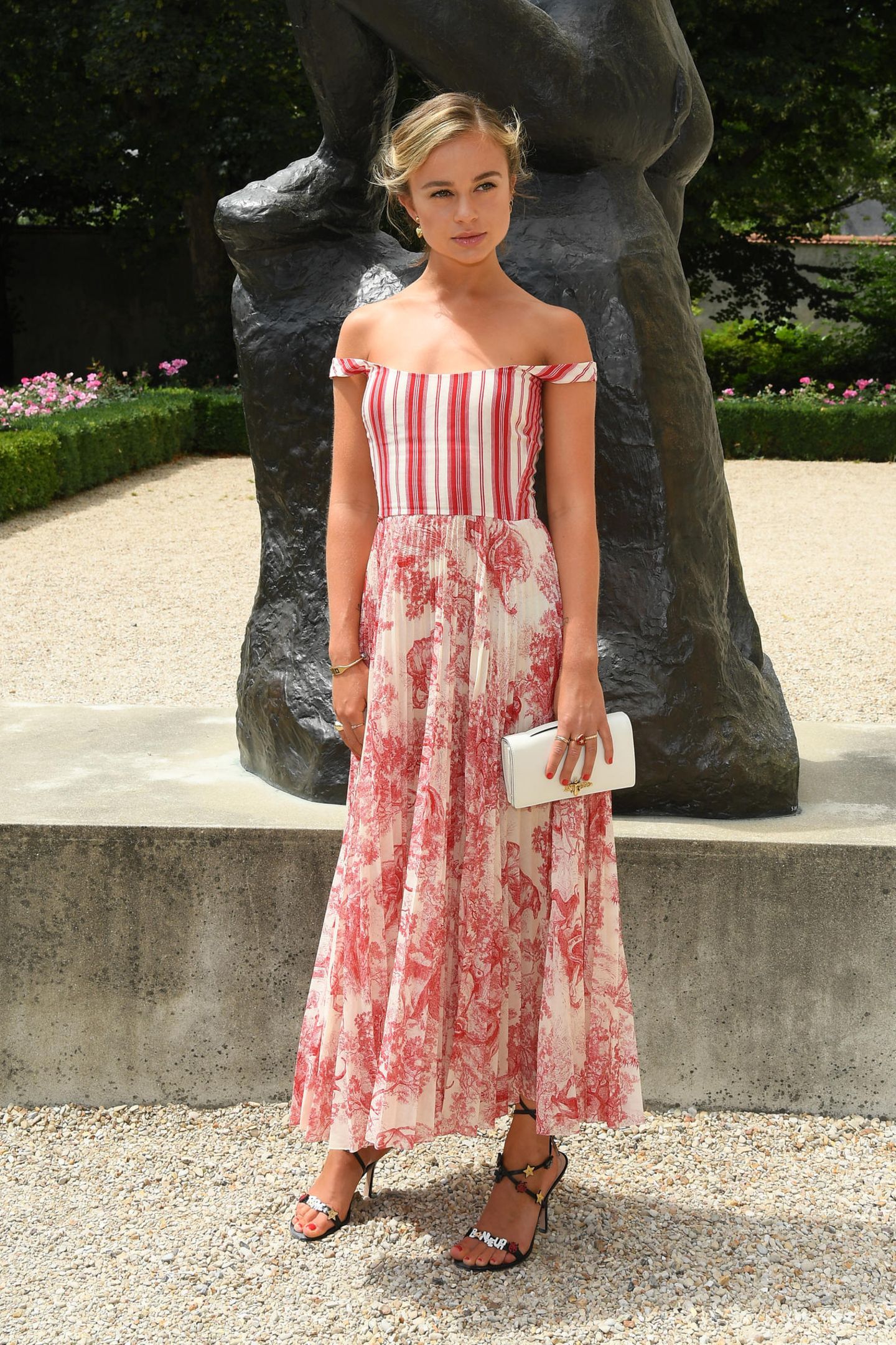 Noch eine Adelige in der "Best Dressed"-Liste: Lady Amelia Windsor ist die Enkelin eines Cousins der Queen und wurde schon 2016 vom "Tatler" zum schönsten Mitglied der königlichen Familie gekürt.