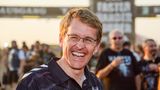 Ein prominenter Festival-Beuscher: Schleswig-Holsteins Ministerpräsident Daniel Günther stattete dem Festival am Donnerstag einen Besuch ab.