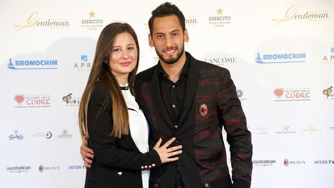 Hakan Calhanoglu und seine Noch-Ehefrau Sinem