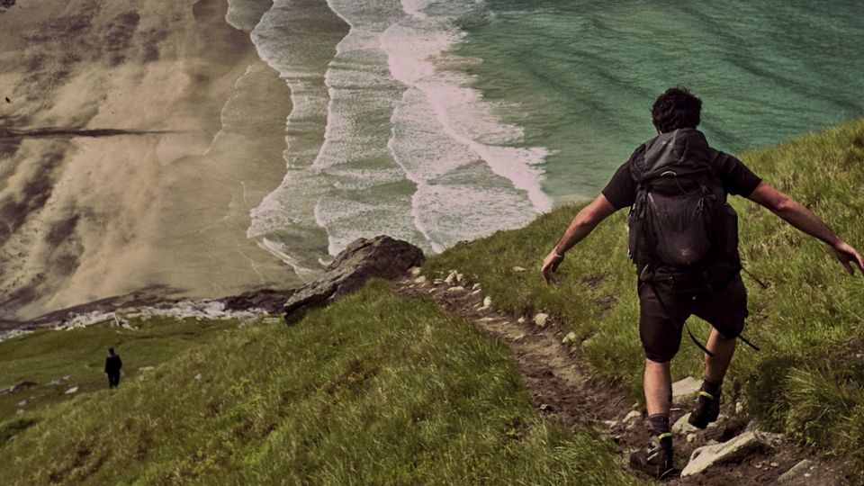 Norwegen: Kvalvika, die "Walbucht" ist eines der beliebtesten Ausflugsziele für Einheimische und Touristen Kvalvika, die "Walbucht" ist eines der beliebtesten Ausflugsziele für Einheimische und Touristen