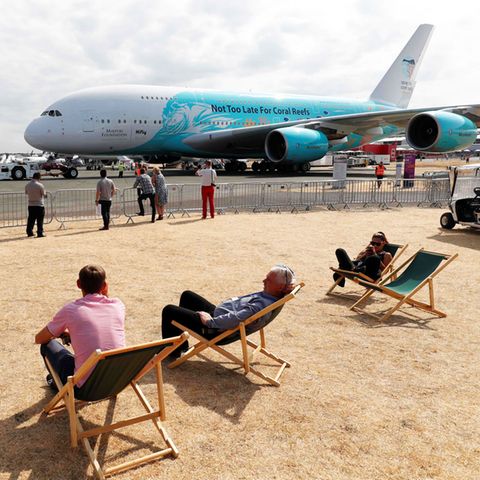 Der Airbus A380 von Hifly - hier noch bei der Präsentation Mitte Juli auf der Luftfahrtmesse in Farnborough.