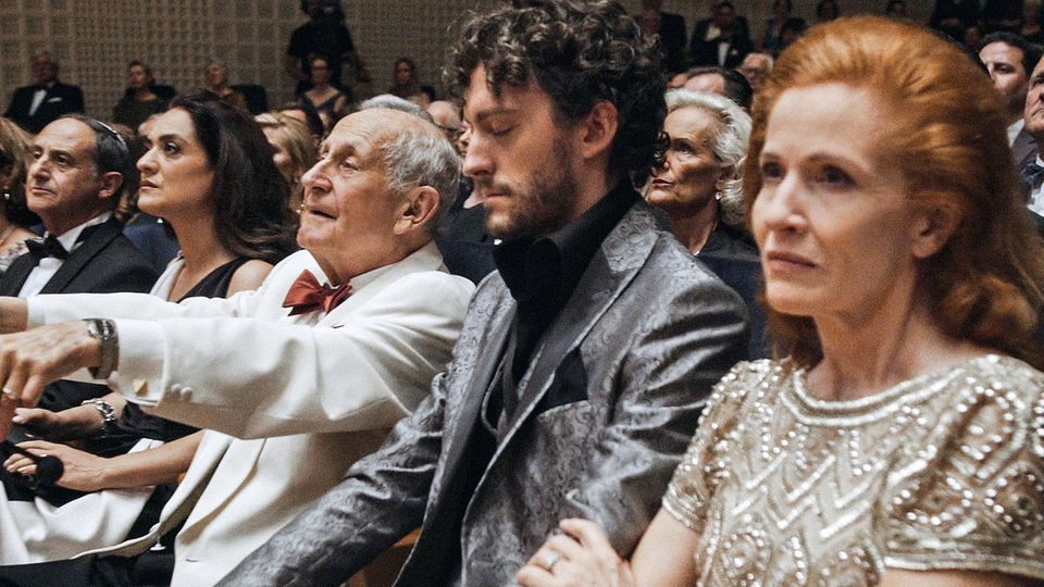 Milliardär Walter Loving mit Sohn Franky und Ex-Ehefrau Alice beim Konzert