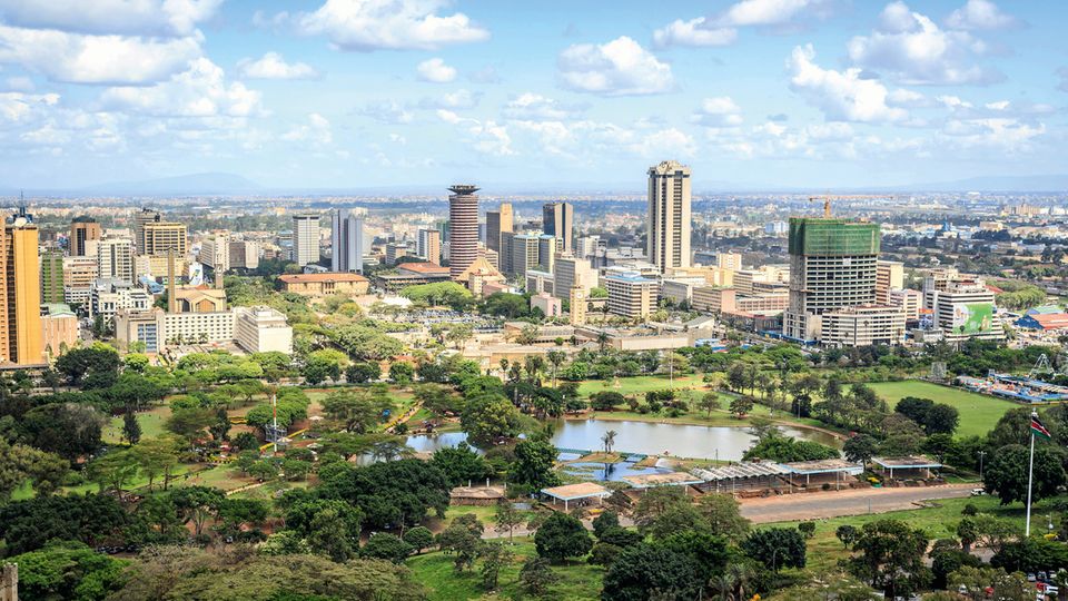 Umgekehrte Migration : Nairobi, die Metropole Kenias, ist eine der boomenden Städte Afrikas Nairobi, die Metropole Kenias, ist eine der boomenden Städte Afrikas