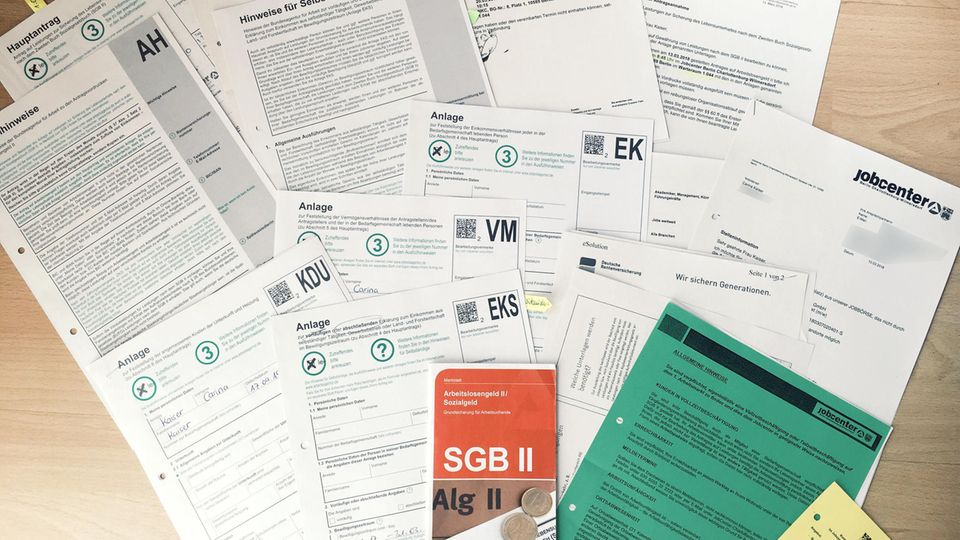 Arbeitslosengeld II Broschüren und Papiere zum ausfüllen