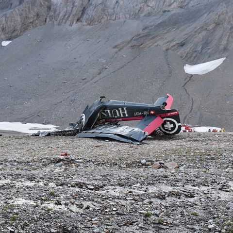 Die Absturzstelle der JU-52, die am Samstagnachmittag aus unbekannten Gründen abgestürzt ist.