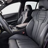 Die Sportsitze sind bequem