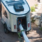 Selbst ein Kanu passt in den Wohnwagen.