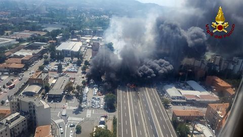 Die Feuerwehr veröffentlichte Aufnahmen vom Unglücksort in Bologna
