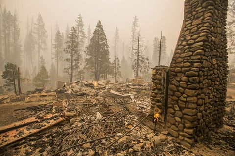 Nur der Kamin steht noch: Die Waldbrände haben in Kalifornien hunderte Wohnhäuser zerstört