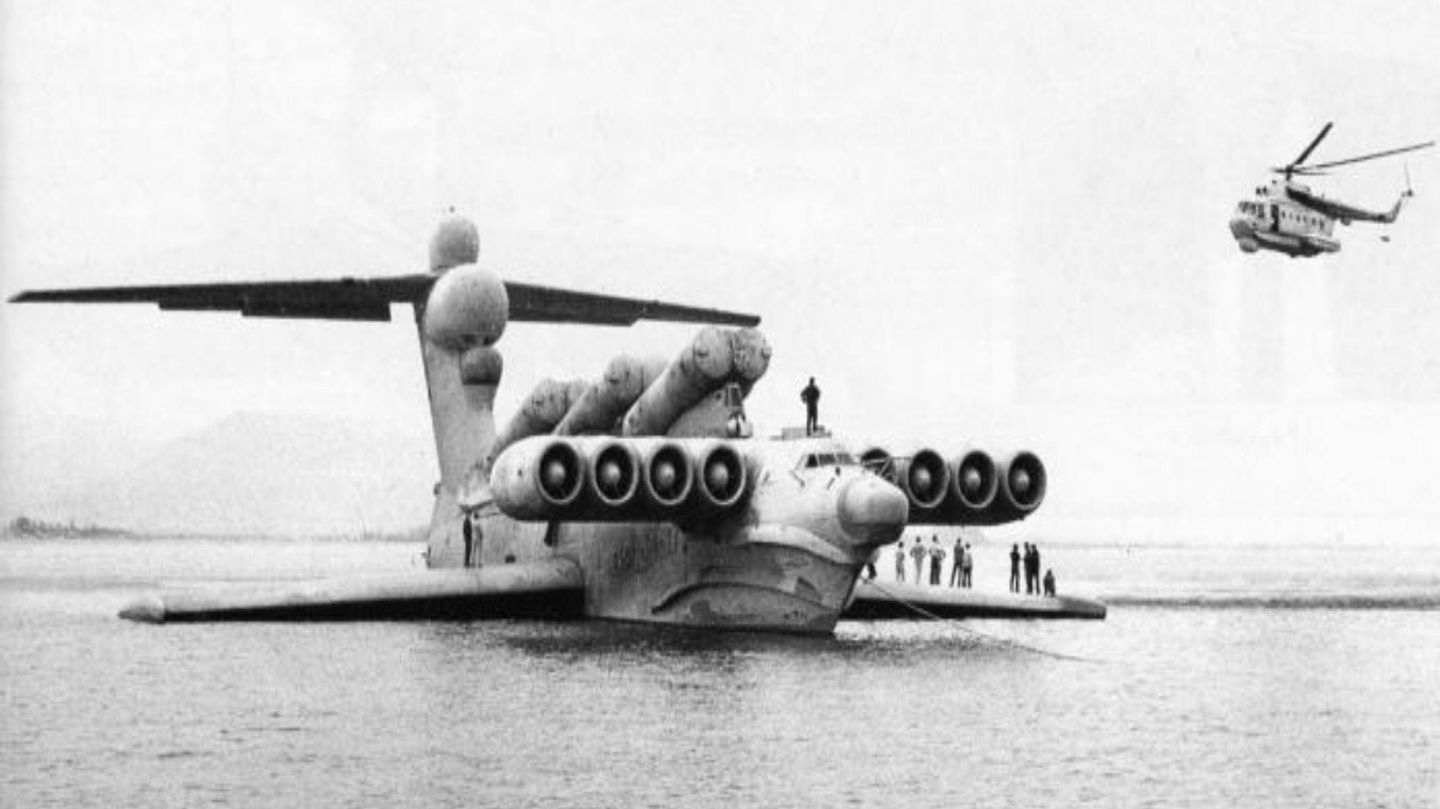 Jedes  Modell der Lun-Klasse war mit sechs SS-N-22 Sunburn-Raketen bestückt.