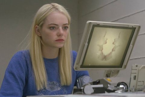 Netflix-Trailer: Kann man den Verstand entschlüsseln? Emma Stone wird in "Maniac" zum Versuchskaninchen
