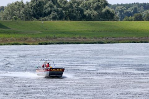 Zwei Leichen in der Elbe gefunden
