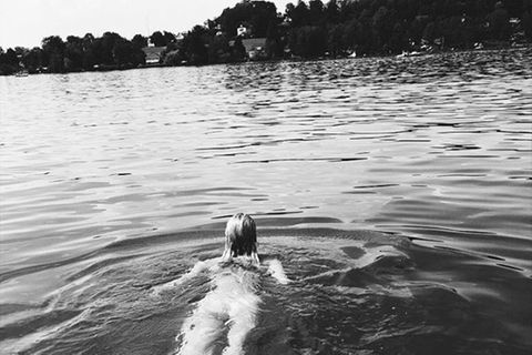 Lena Gercke: Topmodel zeigt sich beim Nacktbaden