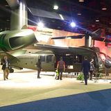 Das Modell der Bell V-280 Valor auf dem Messestand.