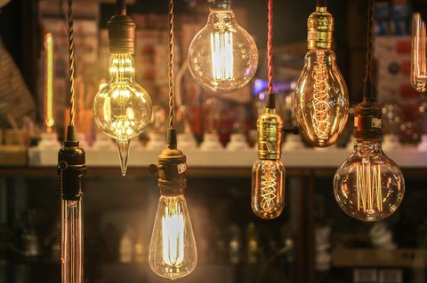 Das hat die EU nicht bedacht. Diese Retro-Lampen sind legal und dabei die größten Energieverschwender.