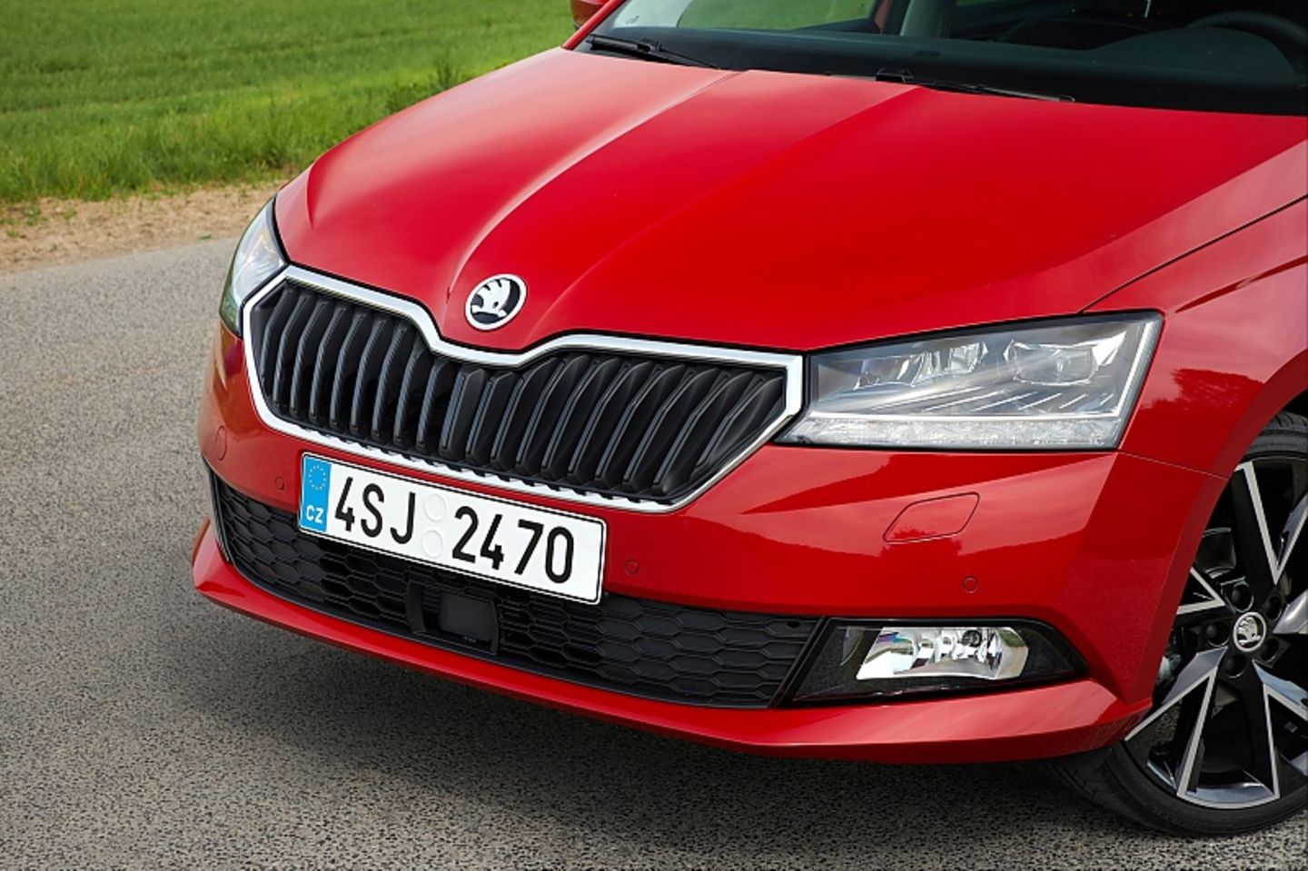 Der Kühlergrill hat ein neues Design