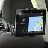 Neu sind auch die Tablethalterungen in den Kopfstützen