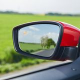 Auch ein Toter-Winkel-Assistent ist jetzt zu haben