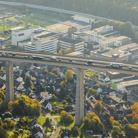 Die Autobahnbrücke bei Siegen in Nordrhein-Westfalen
