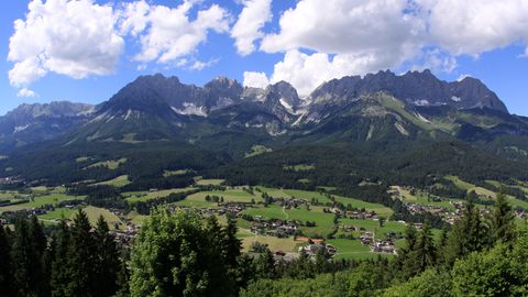 Österreich: Deutsche beim Bergsteigen gestorben