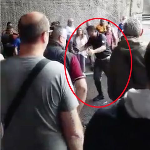 Genua in Italien: Nach Brückeneinsturz: Autofahrer wollen zu ihren Fahrzeugen - Polizist appelliert an ihr Verständnis