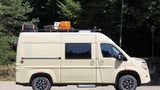 Auch eine Hommage an die 70er: der große Dachgarten.
