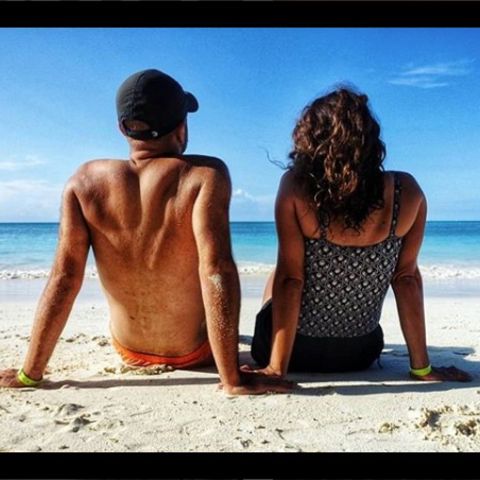 Jay und Lauren am Atlantik: Ein Jahr bereiste das Paar gemeinsam die Welt.