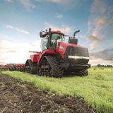 An der Spitze des Rankings steht der Case IH Steiger/Quadtrac 620 mit 692 PS. Damit ist er fast so stark wie das Porsche Top-Modell 911 GT2 RS. Das Schwergewicht bringt seine 3.000 Newtonmeter Drehmoment über einen Kettenantrieb auf den Boden.
