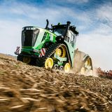 Der John Deere 9620RX verfehlt mit gleicher Leistung von 670 PS das Podium nur knapp. Mit 25 Tonnen Eigengewicht bringt er drei Tonnen mehr auf die Waage als Platz drei.