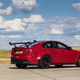 Das Sperrdifferential an der Hinterachse hat eigens einen Ölkühler verbaut