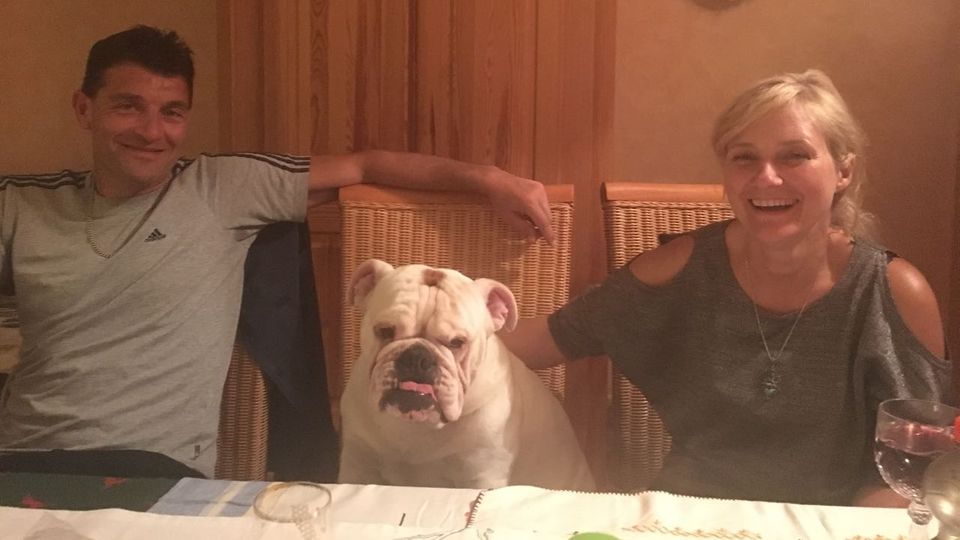 Sven und Simone J. aus Sachsen mit Hund Marlon - das Tier starb bei einer Operation