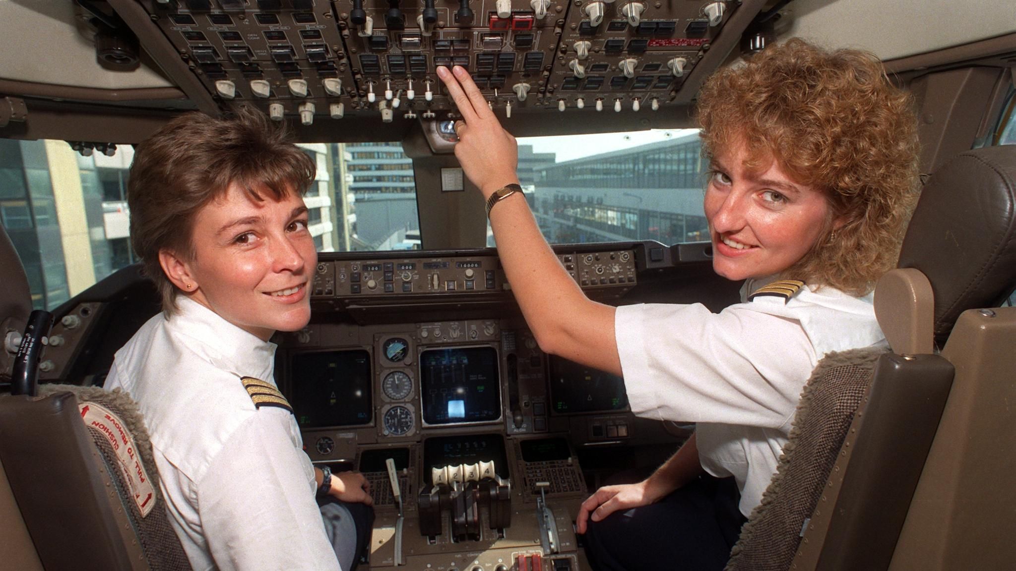 Fotos von Frauen im Cockpit