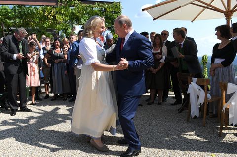 Auf ein Tänzchen mit Wladimir: Die Braut und der russische Präsident