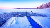 Eis Bad in Finland