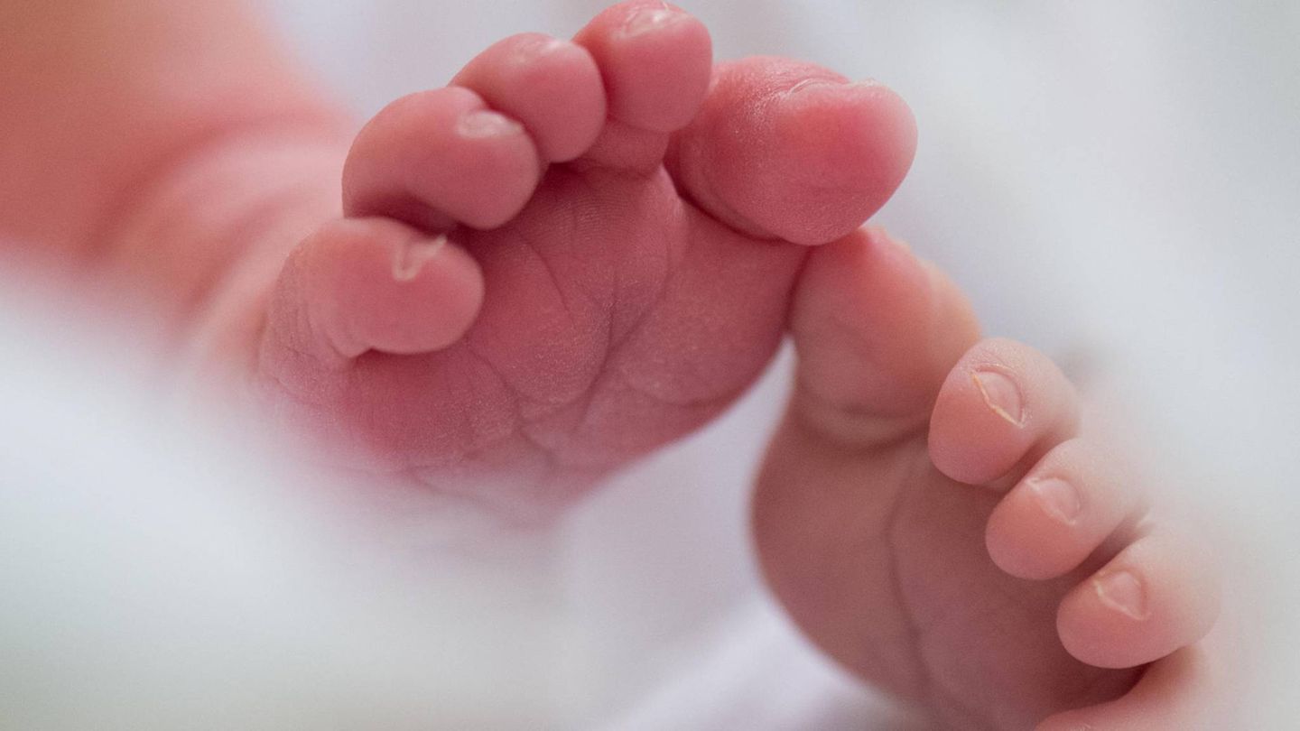 München: Schwangere gebärt nach One-Night-Stand und setzt Baby aus