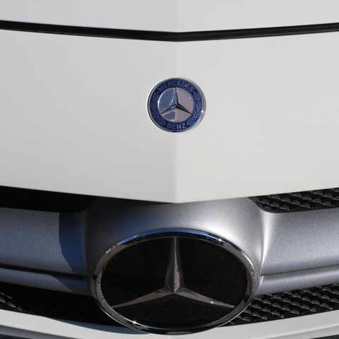 Daimler betonte, man kooperiere mit den Behörden