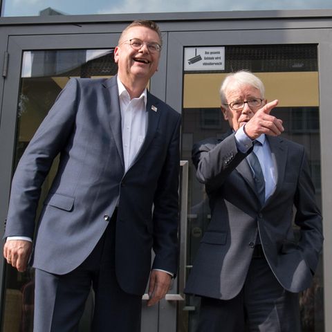 DFB-Präsident Reinhard Grindel (l.) und DFL-Präsident Reinhard Rauball 