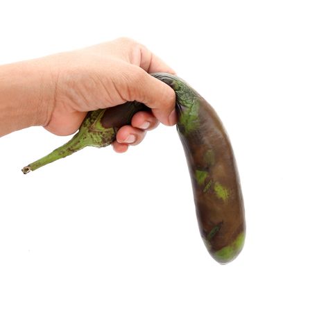 Aubergine in Hand