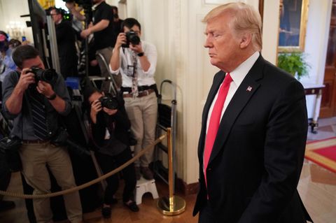 Zwei Vertraute von Donald Trump bringen mit ihren eigenen juristischen Problemen den US-Präsidenten in Schwierigkeiten