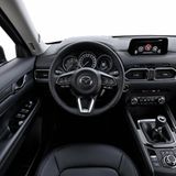 Das Cockpit im Mazda CX-5 ist fahrerorientiert