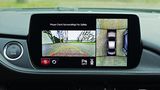 Der 360-Grad-Monitor des Mazda CX-5 hilt javascript:void(0);beim Einparken